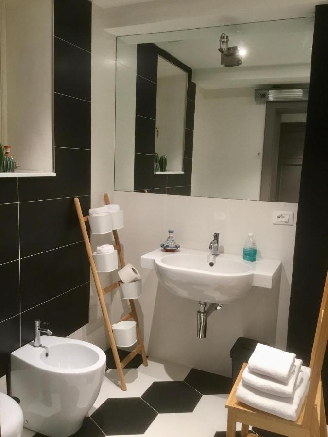 Torre Guinigi Luxury Loft Nel Centro Storico Di Lucca Appartement Buitenkant foto